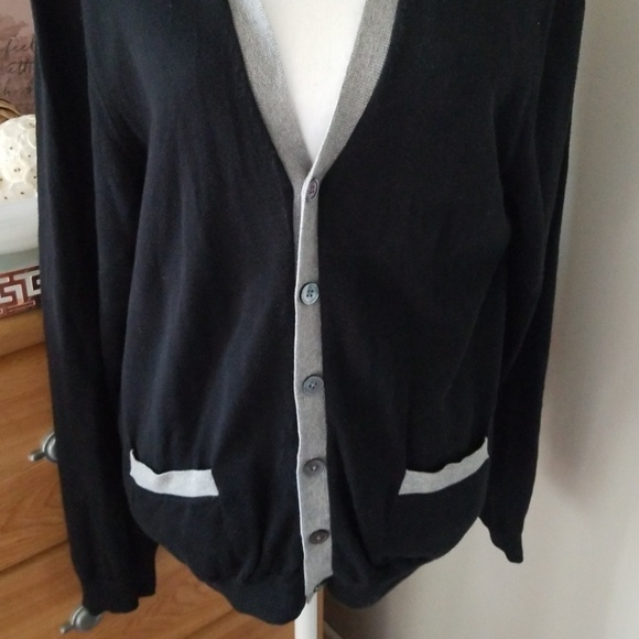 Brooks Brothers cardigan - Picture 2 of 5